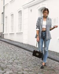 How to wear a blazer with a crop top