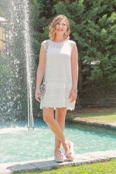 Little white dress on a summer day (Fashion Blogger Outfit)