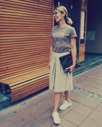 Beige skirt