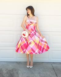 Plaid Averse