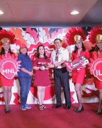 AirAsia celebrates inaugural flight from Manila to Iloilo City