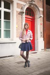 Outfit: box pleats and lilac leather