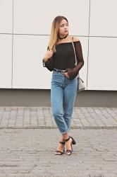 MOM JEANS and OFF THE SHOULDER BLOUSE