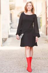 Red sock boots and little black dress (Fashion Blogger Outfit)