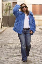 Manteau en fausse fourrure bleue