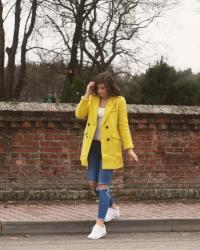 YELLOW COAT 