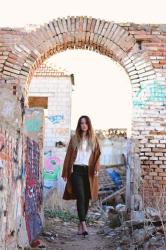 LOOK CON TRENCH