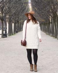 Une robe pull pour affronter le froid