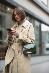 TRENCH COAT