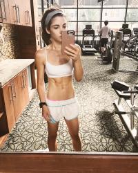 Workout Wednesday: My Experience With 28 weeks of Kayla Itsines BBG