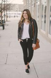 Casual Jogger Pants Outfits: My Tips of How to Wear ‘Em Out