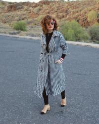 TRENCH COAT / FASHION