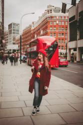 Travel: rainbow sweater in Westminster, London