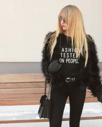 Black total look - fur coat and boots