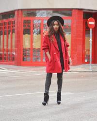 OVERSIZE RED COAT