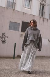 Pull oversize et jupe longue