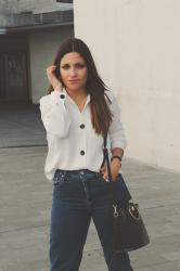 Look con camisa blanca