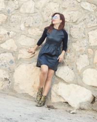 LBD y Botas Brocadas Barrocas-LBD and Baroque Embroidered Boots