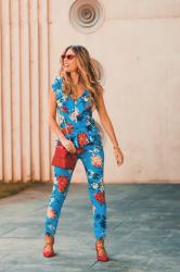 Look de invitada con pantalones