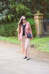 Zara Pleated Trousers Outfit
