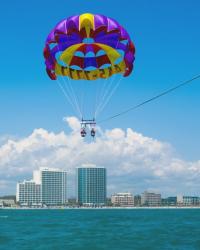 A First-Timer’s Guide to Parasailing