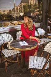 3 Perfect Meeting Spots in Paris + The Parisian Power Suit