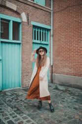 Le Manteau Beige – Elodie in Paris