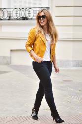 Mustard biker