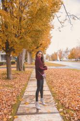 Oversized Turtleneck and Lace-up Booties Vermont Look