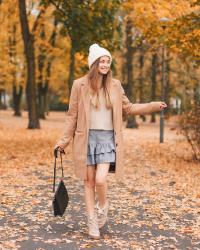 Inuikii boots and camel coat in Autumn look