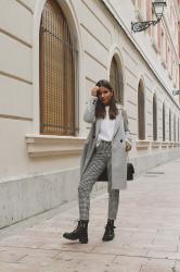 Look con pantalón de cuadros vichy