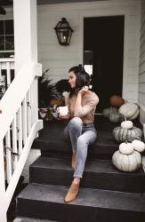 FALL FRONT PORCH AT @THELOVELYCOTTAGE