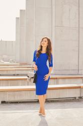 Feminine professional outfit with blue pencil dress | Kobieca stylizacja do biura