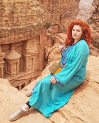 Jordan is a modern country on the send of time / Travel Story