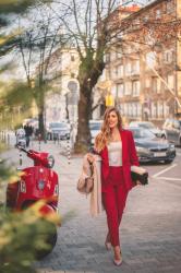 RED SUIT & HOLIDAY MOOD