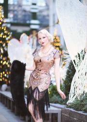Rose Gold Glamour || Happy Holidays with Unique Vintage