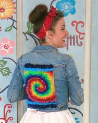 DIY: Latch Hook and Needlepoint Frida!