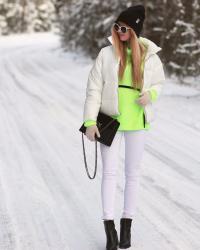 Neonowy sweter | biel i czerń
