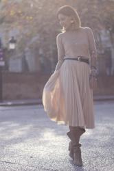 Midi nude skirt