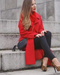 lady in red