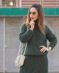 Jersey y Falda midi de lana, una combinación estilosa y cómoda