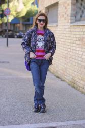 Floral padded jacket: 80s inspired casual look