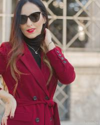 Tendencias Streetstyle: El Traje de Chaqueta con Blazer con cinturón y pantalón Ancho