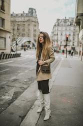 Bottes Blanches – Elodie in Paris