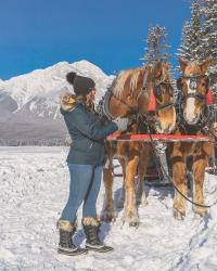 7 Things to do in Jasper  – Winter Fun