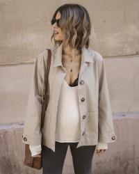 PREGNANT STYLE: CAMEL JACKET