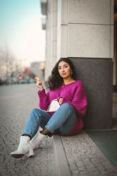 Oversize Sweater and Mom Jeans