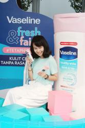 Vaseline Fresh & Fair