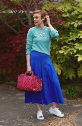 Blue Midi Skirt and Pink Basket Bag | Easy Spring Outfit