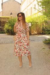 La robe Sézane à fleurs qu'il vous faut cet été #1